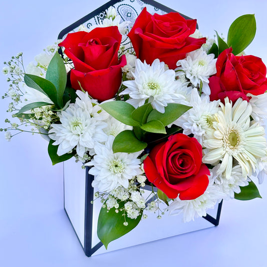 Flowers in Red and White delivery Sydney