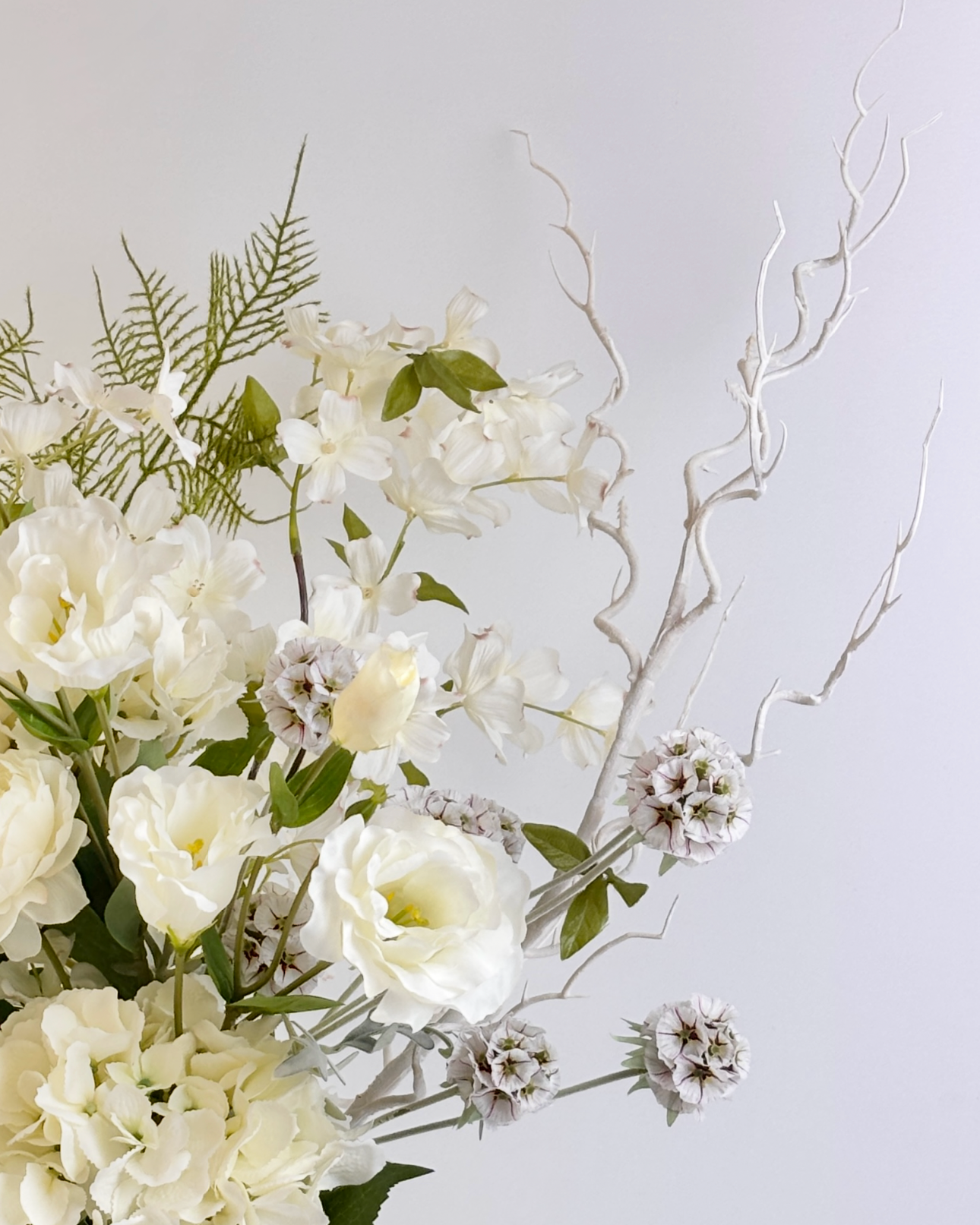 white artificial flowers 
