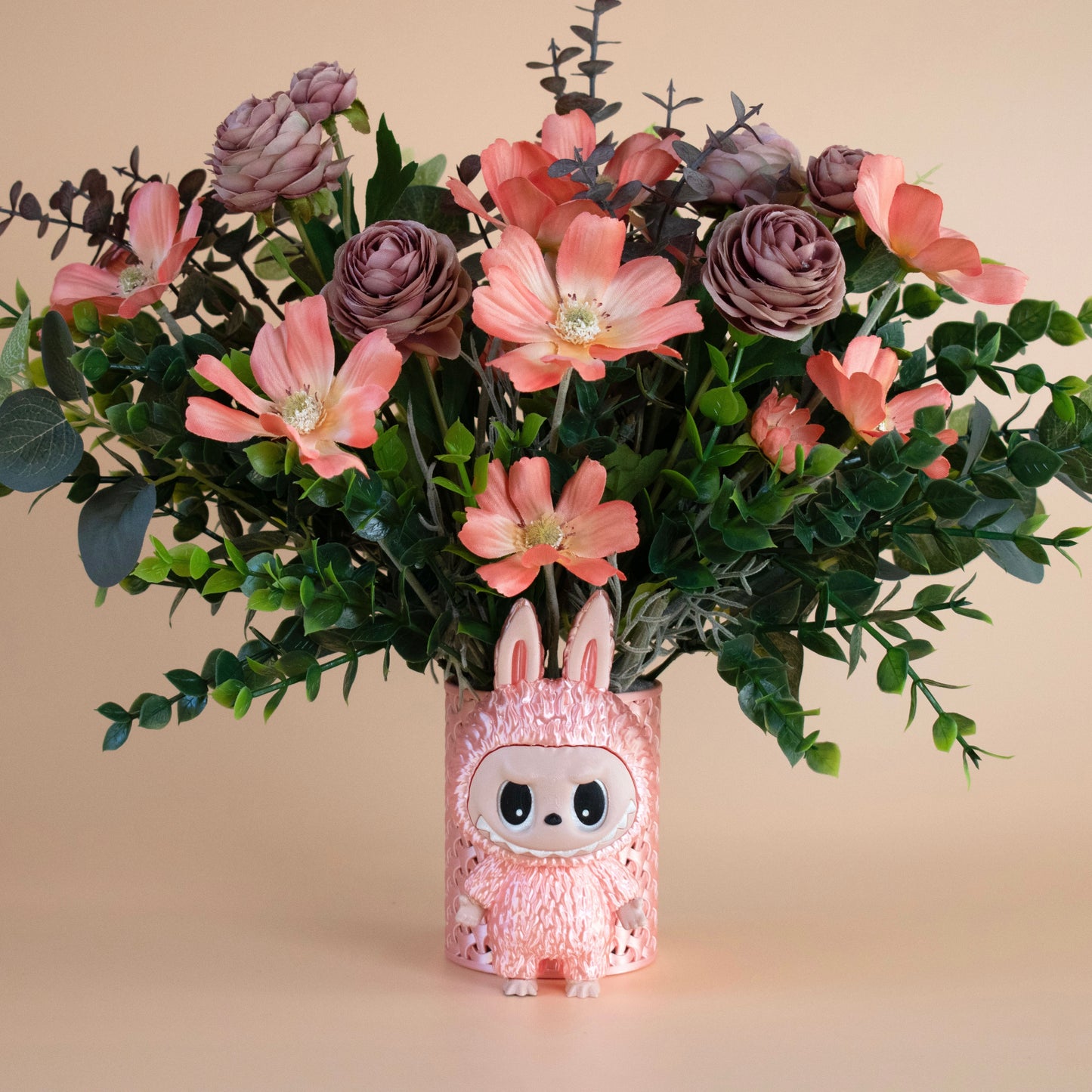 Labubu Floral Arrangment 